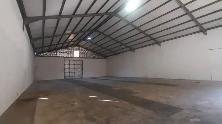 Warehouse 550 m² for rent in Nicosia, Palouriotissa