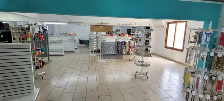 Trading area 550 m² for rent in Larnaca, Larnaka - Agioi Anargyroi I