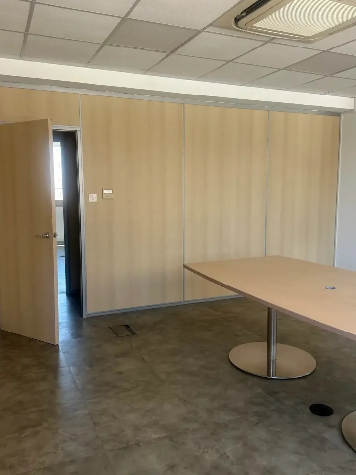 Office 396 m² for rent in Limassol, Limassol - Petrou Kai Pavlou