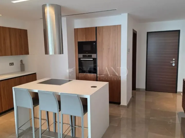 3-bedroom apartments for rent 148 m² in Limassol, Limassol Marina