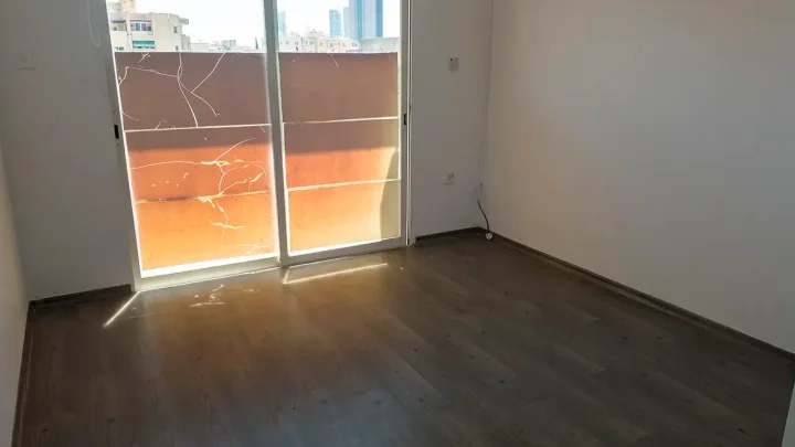 Office 90 m² for rent in Limassol, Limassol - Agia Zoni