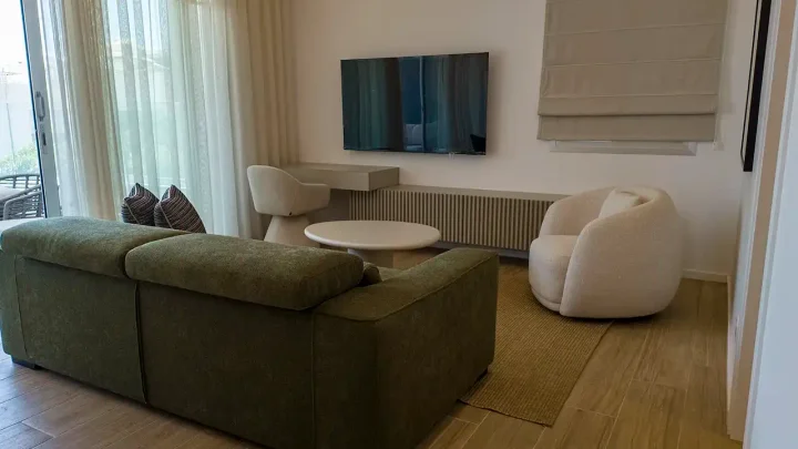 2-bedroom apartments for rent 80 m² in Limassol, Germasogeia Tourist Area