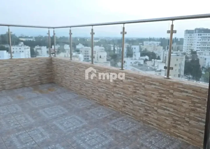 Office 250 m² for rent in Nicosia, Agioi Omologites