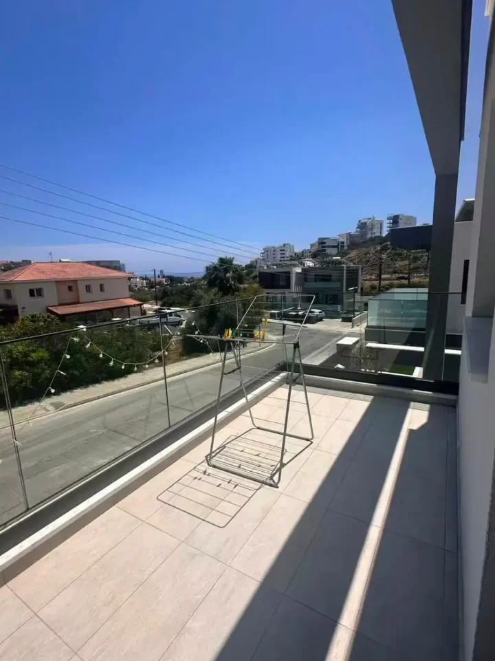 3-bedroom detached house for rent 150 m² in Limassol, Panthea