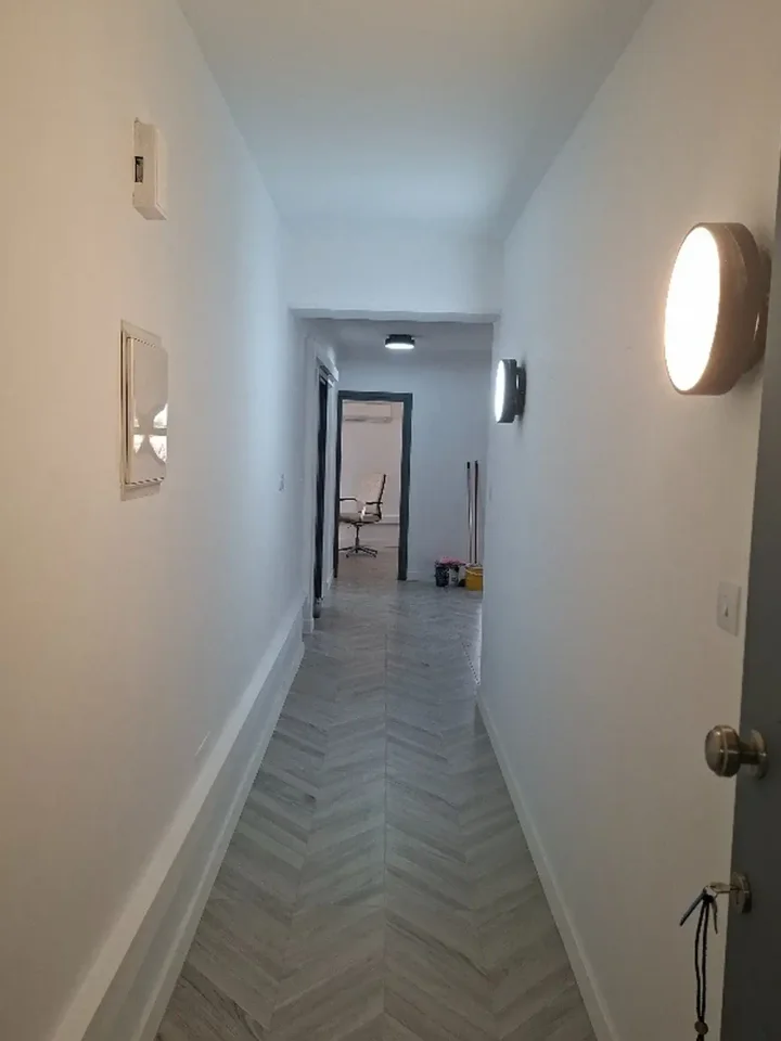 Office 90 m² for rent in Limassol, Limassol - Mesa Geitonia
