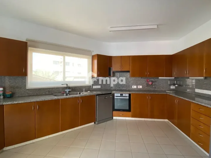3-bedroom apartments for rent 167 m² in Nicosia, Strovolos - Acropolis