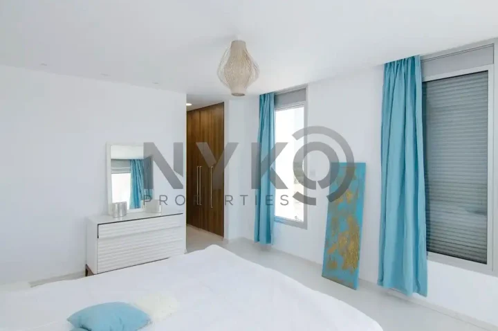 4-bedroom detached house for rent 340 m² in Limassol, Ypsonas