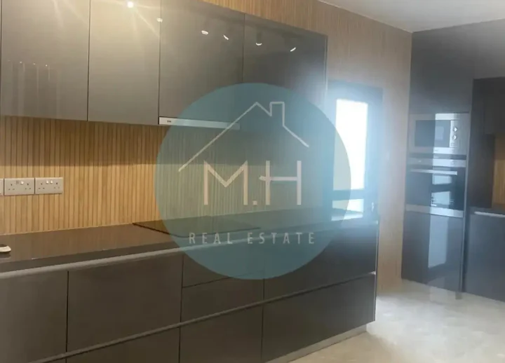 3-bedroom apartments for rent 120 m² in Limassol, Historical Center