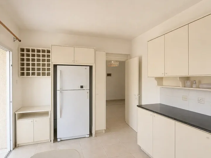 3-bedroom apartments for rent 127 m² in Limassol, Limassol - Agia Zoni