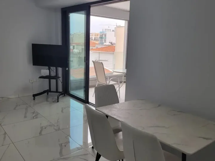 2-bedroom apartments for rent 80 m² in Larnaca, Larnaka - Finikoudes