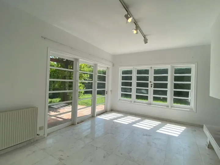 Отдельный дом в аренду 240 м² в Nicosia, Strovolos - Dasoupolis