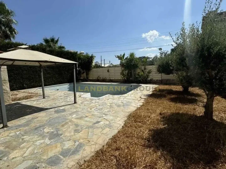 Villa for rent 250 m² in Nicosia, Latsia - Agios Georgios