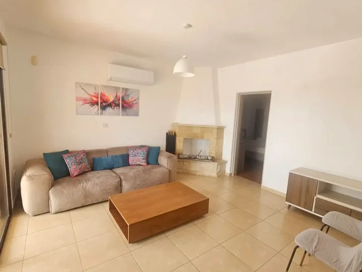 Villa for rent 250 m² in Paphos, Pegeia