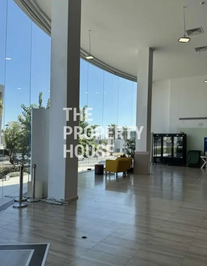 Office 715 m² for rent in Limassol, Agios Athanasios
