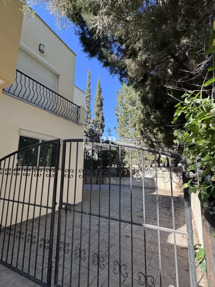 3-bedroom semi-detached house for rent 170 m² in Limassol, Potamos Germasogeias