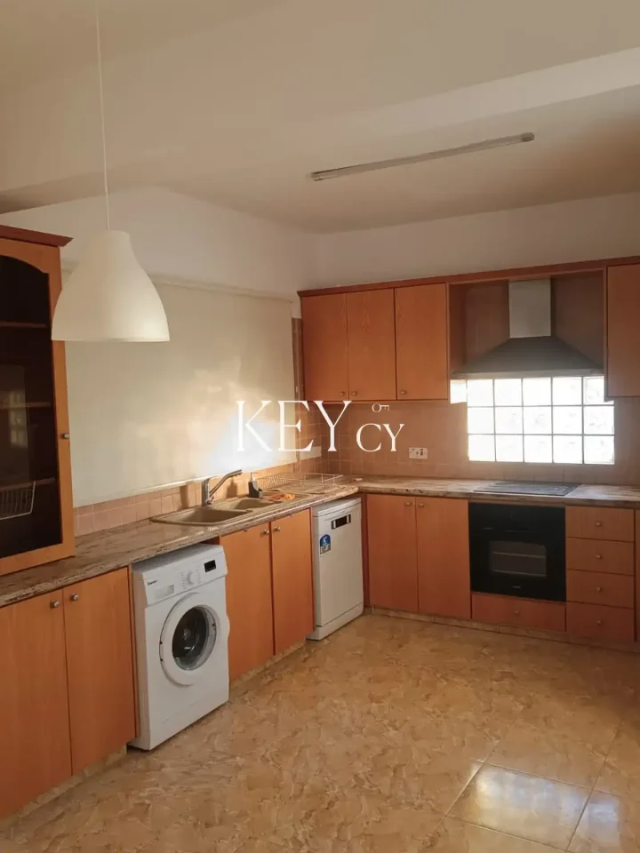 Отдельный дом в аренду 200 м² в Paphos, Tala