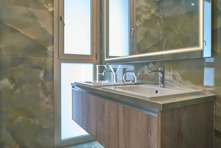 Penthouse for rent 250 m² in Limassol, Germasogeia Tourist Area