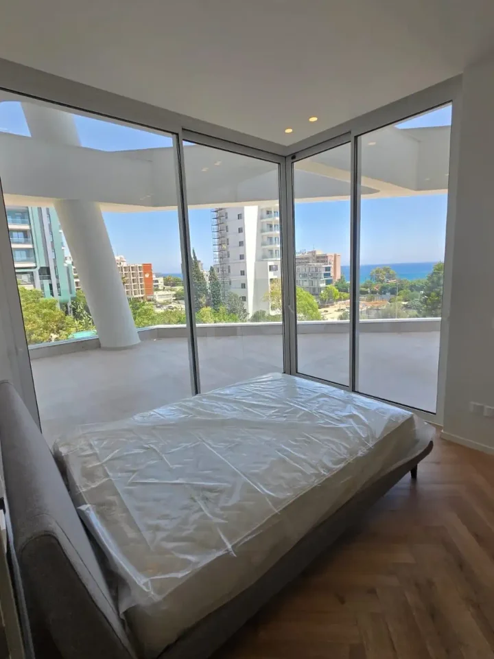 2-bedroom apartments for rent 120 m² in Limassol, Mouttagiaka Tourist Area