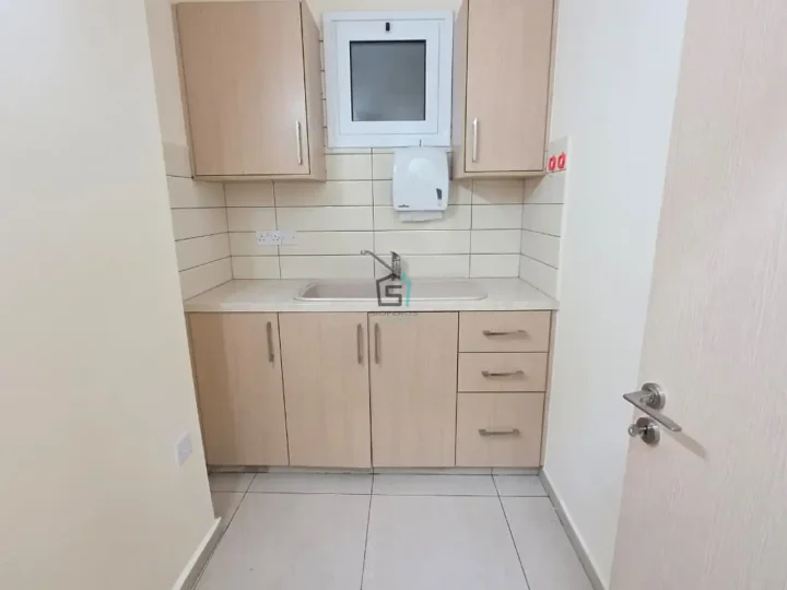 Γραφείο 170 μ² προς ενοικίαση στην τοποθεσία Limassol, Limassol - Agia Zoni