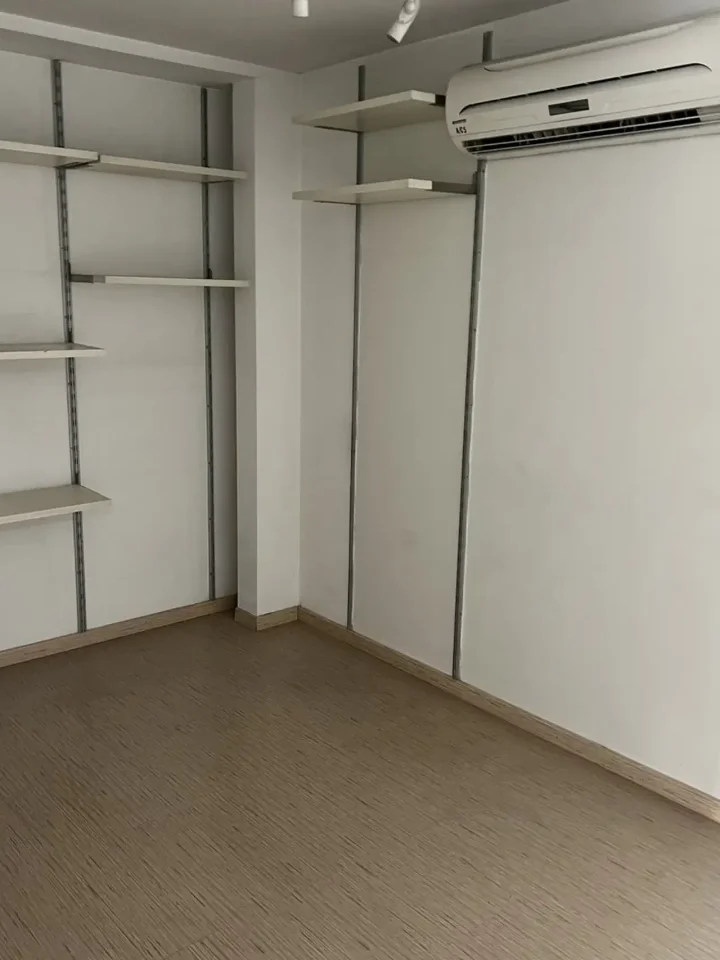 Trading area 100 m² for rent in Nicosia, Nicosia - Trypiotis