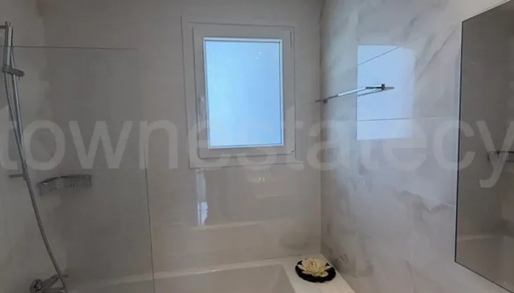 Penthouse for rent 210 m² in Limassol, Limassol - Mesa Geitonia