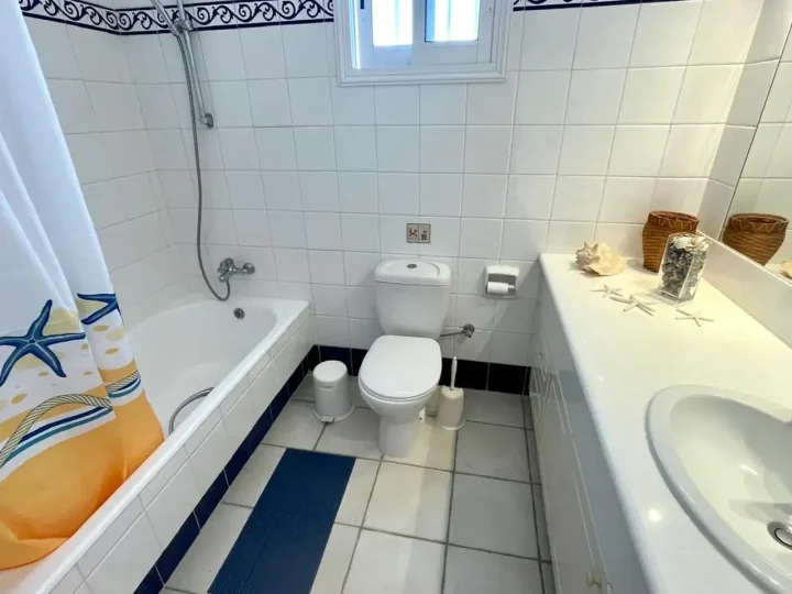 Villa for rent 258 m² in Paphos, Chlorakas
