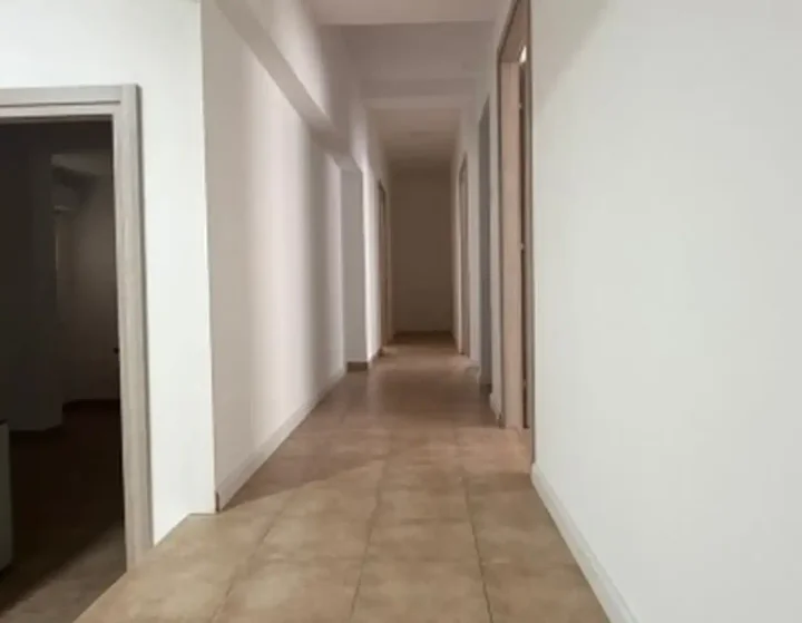 Γραφείο 280 μ² προς ενοικίαση στην τοποθεσία Larnaca, Larnaka - Agios Nikolaos