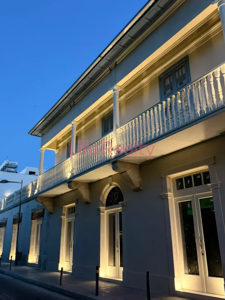 Офис 400 м² в аренду в Limassol, Historical Center