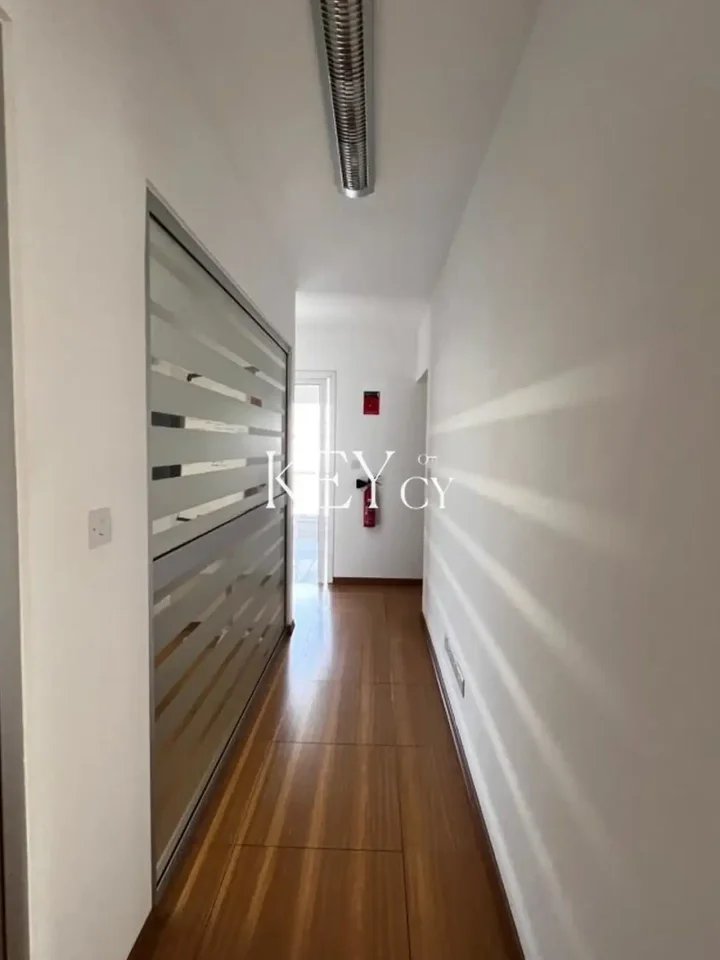 Офис 115 м² в аренду в Limassol, Limassol - Agia Zoni