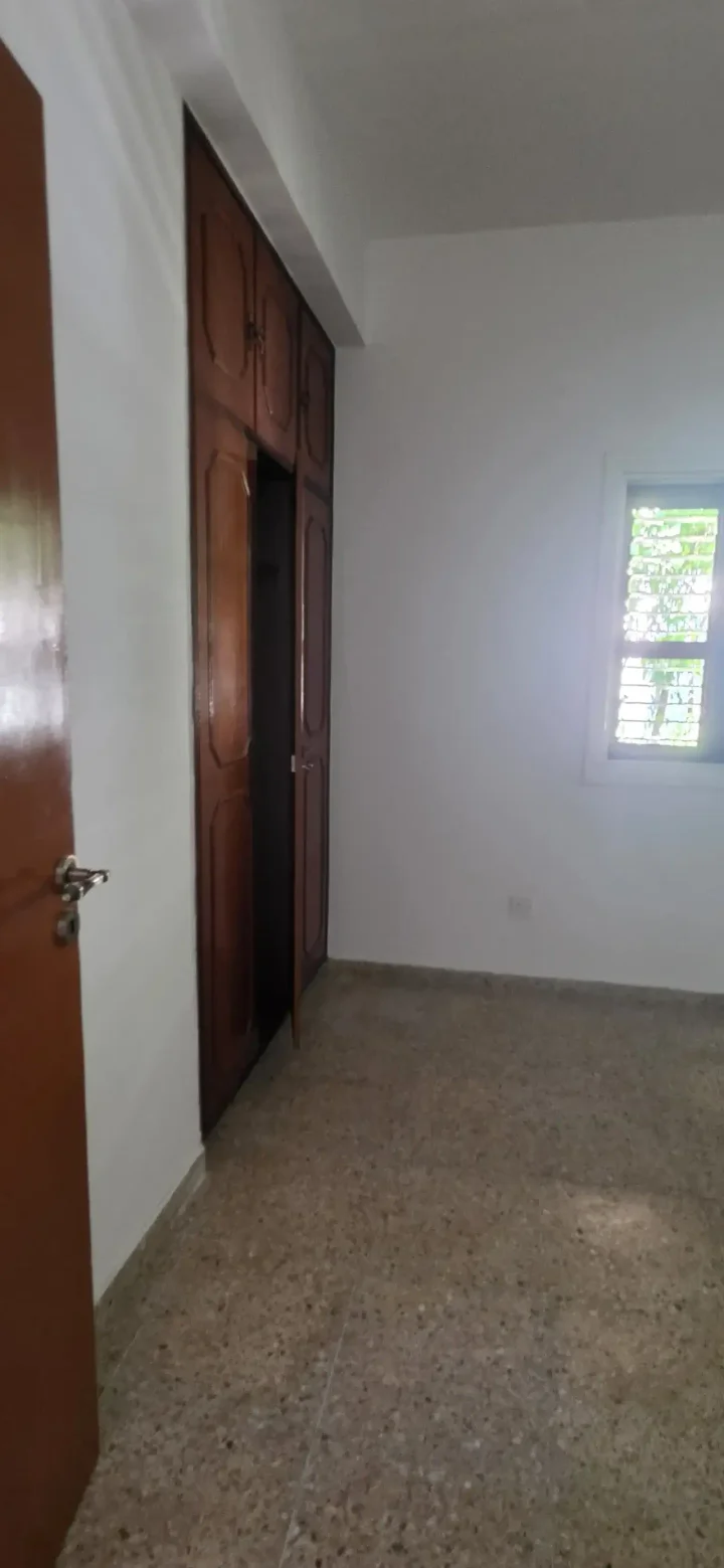 3-bedroom semi-detached house for rent 150 m² in Nicosia, Agios Dometios - Agios Georgios