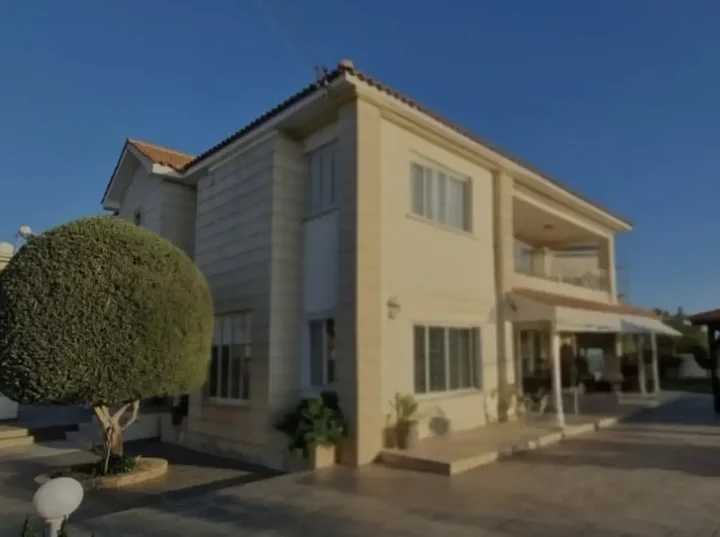 Villa for rent 500 m² in Paphos, Konia