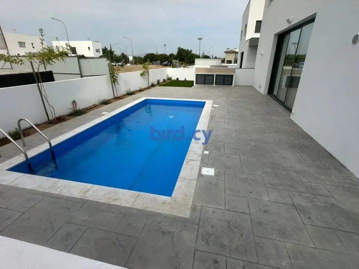 4-bedroom detached house for rent 270 m² in Nicosia, GSP Area