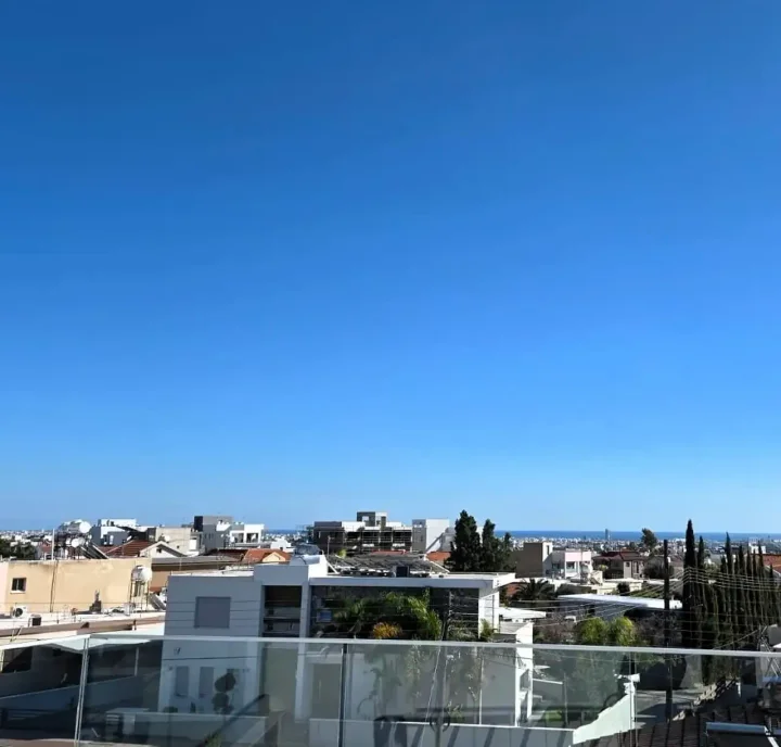 Detached house for rent 300 m² in Limassol, Ypsonas