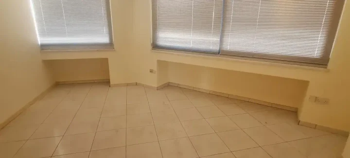 Office 290 m² for rent in Nicosia, Strovolos - Chryseleousa