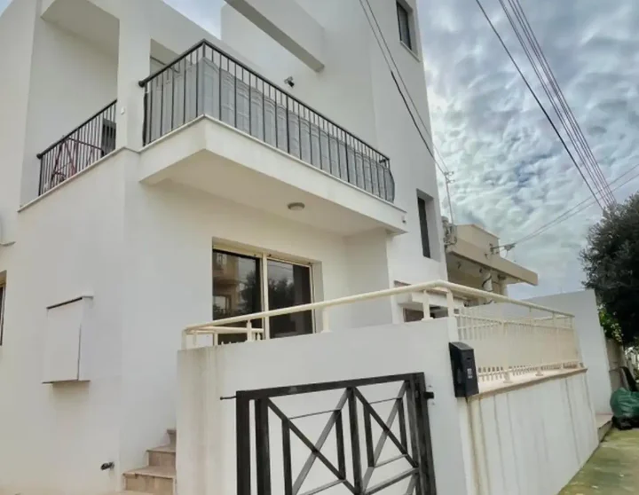 3-bedroom detached house for rent 127 m² in Limassol, Limassol - Zakaki