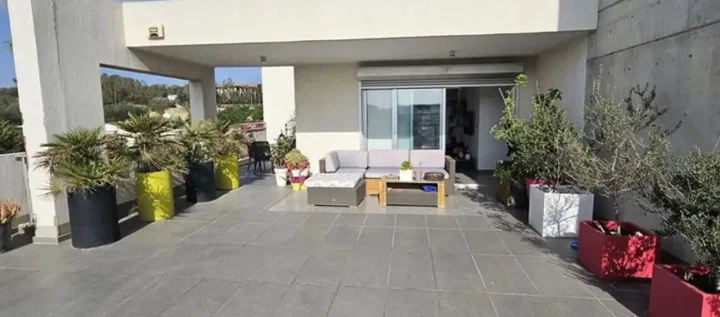Penthouse for rent 228 m² in Nicosia, Egkomi