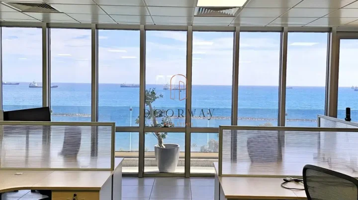 Office 460 m² for rent in Limassol, Germasogeia