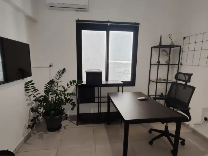 Офис 204 м² в аренду в Limassol, Limassol - Agia Zoni