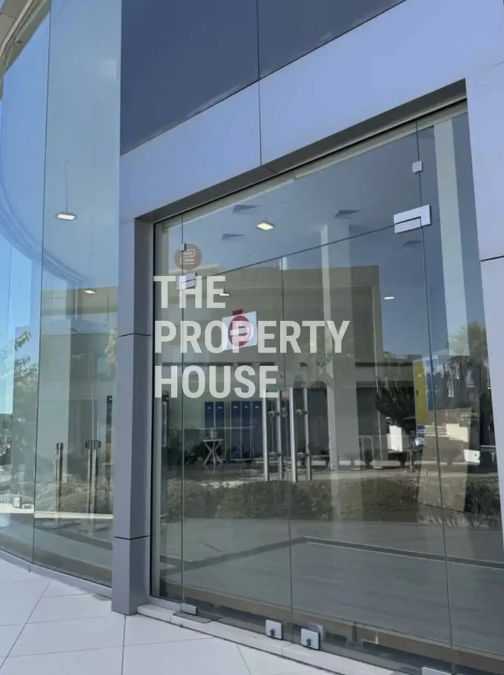 Office 715 m² for rent in Limassol, Agios Athanasios