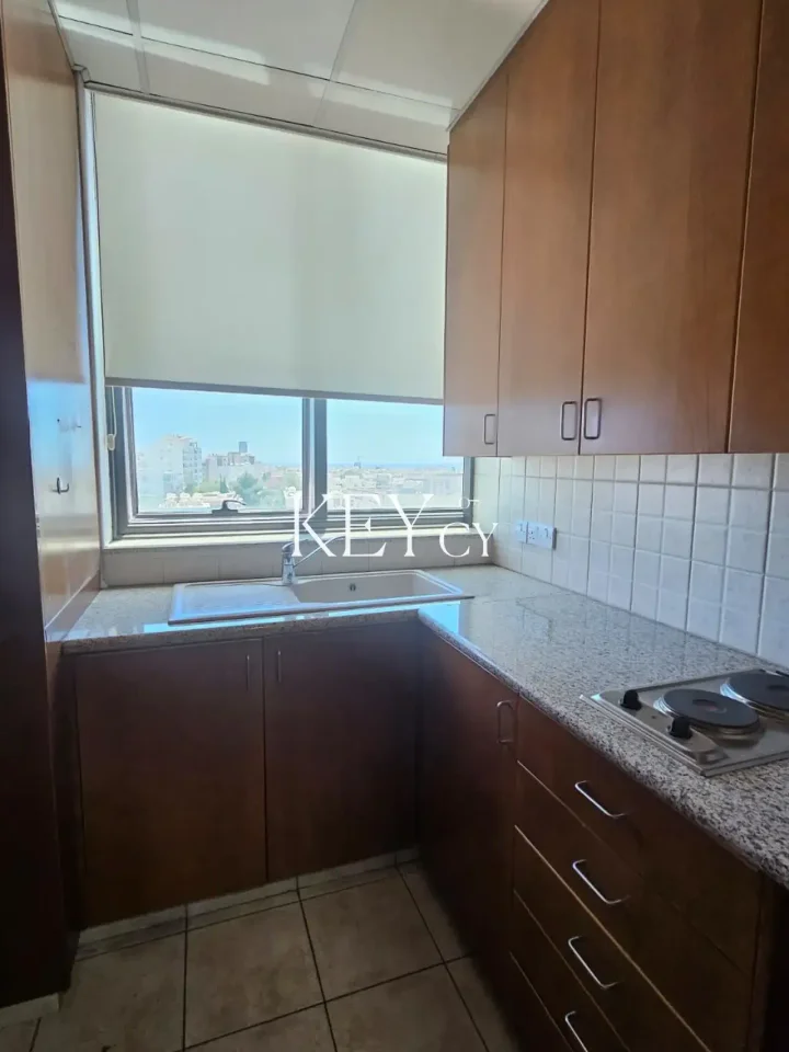 Office 265 m² for rent in Limassol, Limassol - Apostolos Andreas