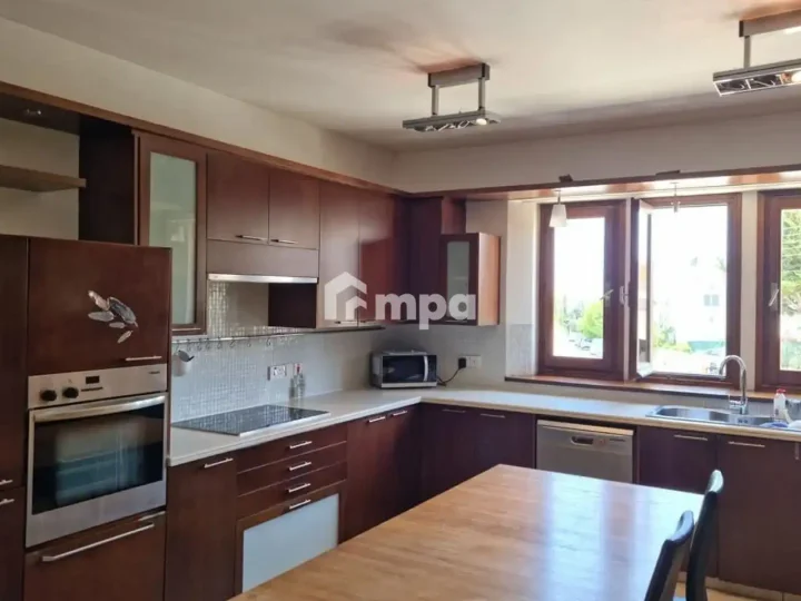 Μονοκατοικία προς ενοικίαση 272 μ² στην τοποθεσία Nicosia, Egkomi