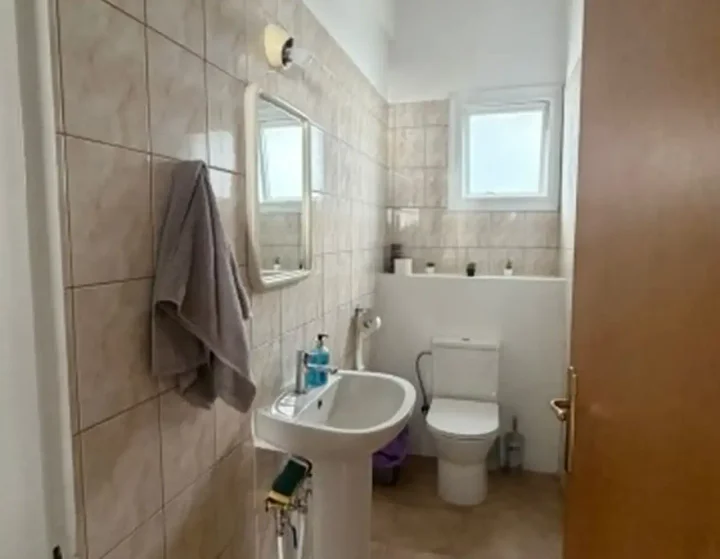 Γραφείο 280 μ² προς ενοικίαση στην τοποθεσία Larnaca, Larnaka - Agios Nikolaos