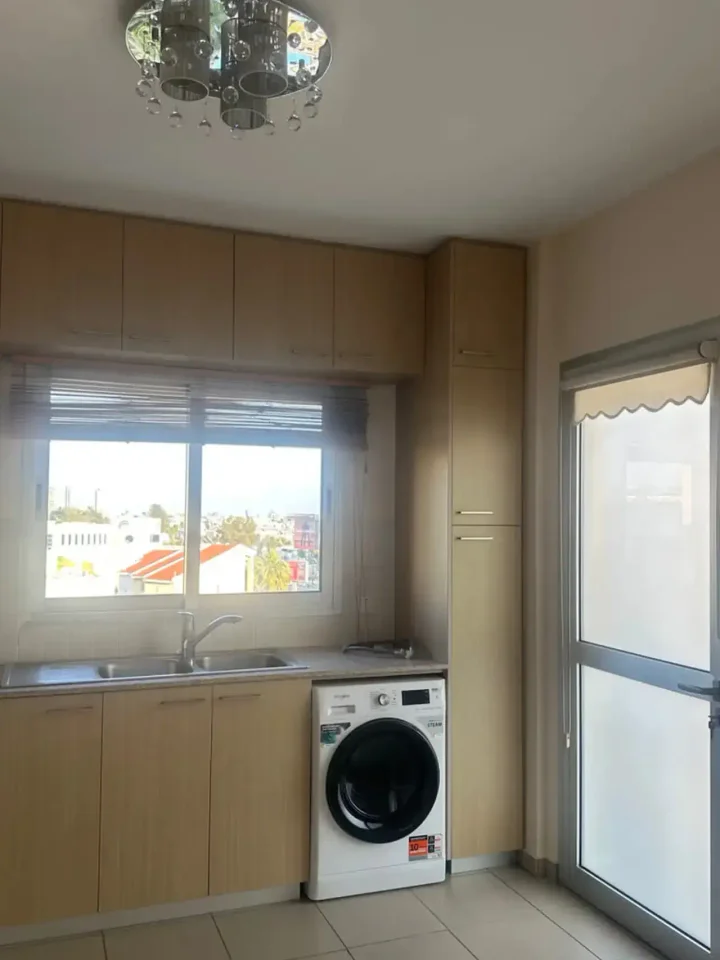 Apartments for rent 130 m² in Limassol, Limassol - Linopetra