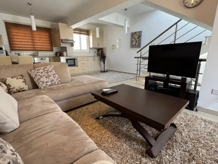 2-bedroom maisonette for rent 150 m² in Larnaca, Oroklini