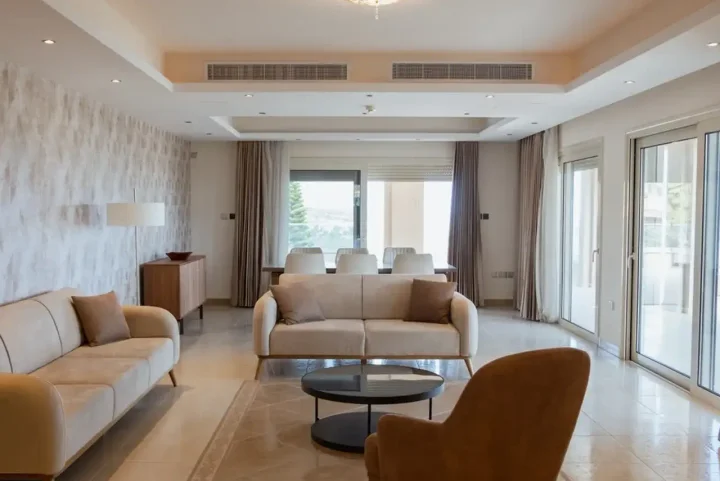 6+ bedroom villa for rent 640 m² in Limassol, Germasogeia