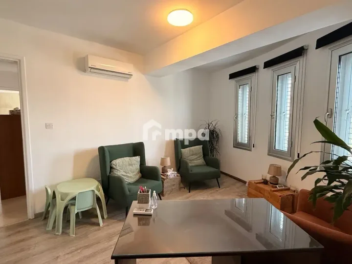 Office 140 m² for rent in Nicosia, Egkomi - Makedonitissa