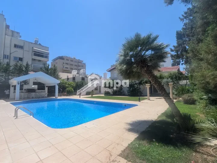 Detached house for rent 700 m² in Nicosia, Strovolos - Acropolis