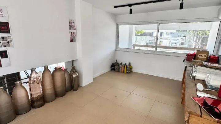 Office 140 m² for rent in Limassol, Limassol - Agia Zoni