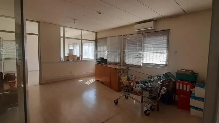 Warehouse 930 m² for rent in Nicosia, Palouriotissa