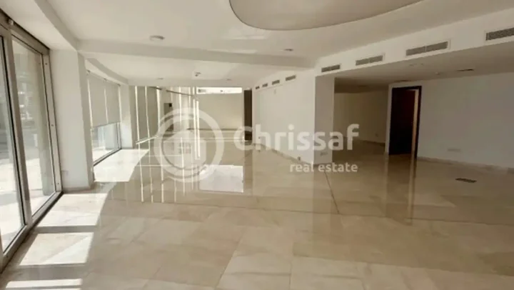 Office 717 m² for rent in Limassol, Limassol - Neapolis